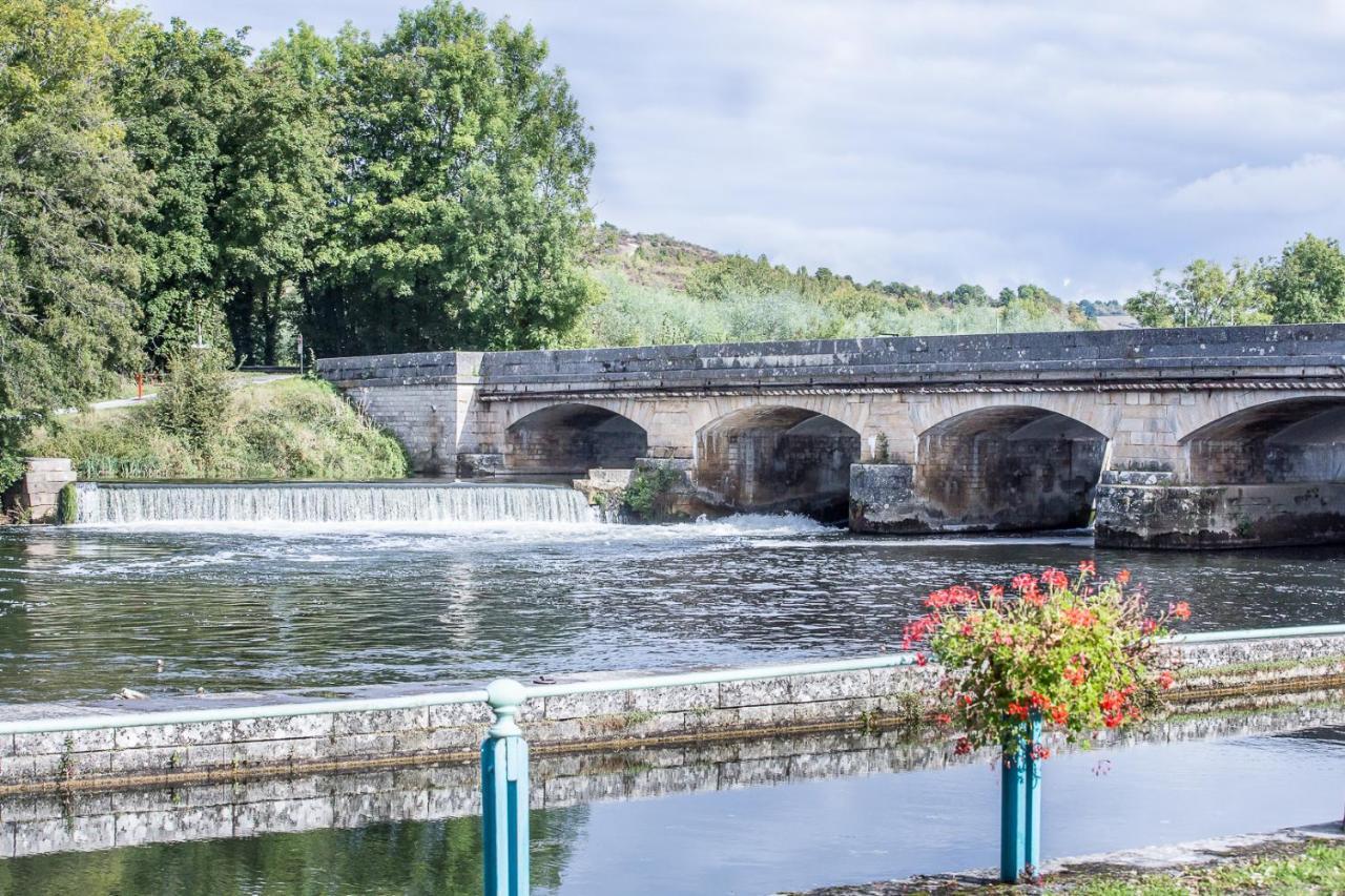 Entre Canal Et Vignes Bed & Breakfast Escolives-Sainte-Camille ภายนอก รูปภาพ
