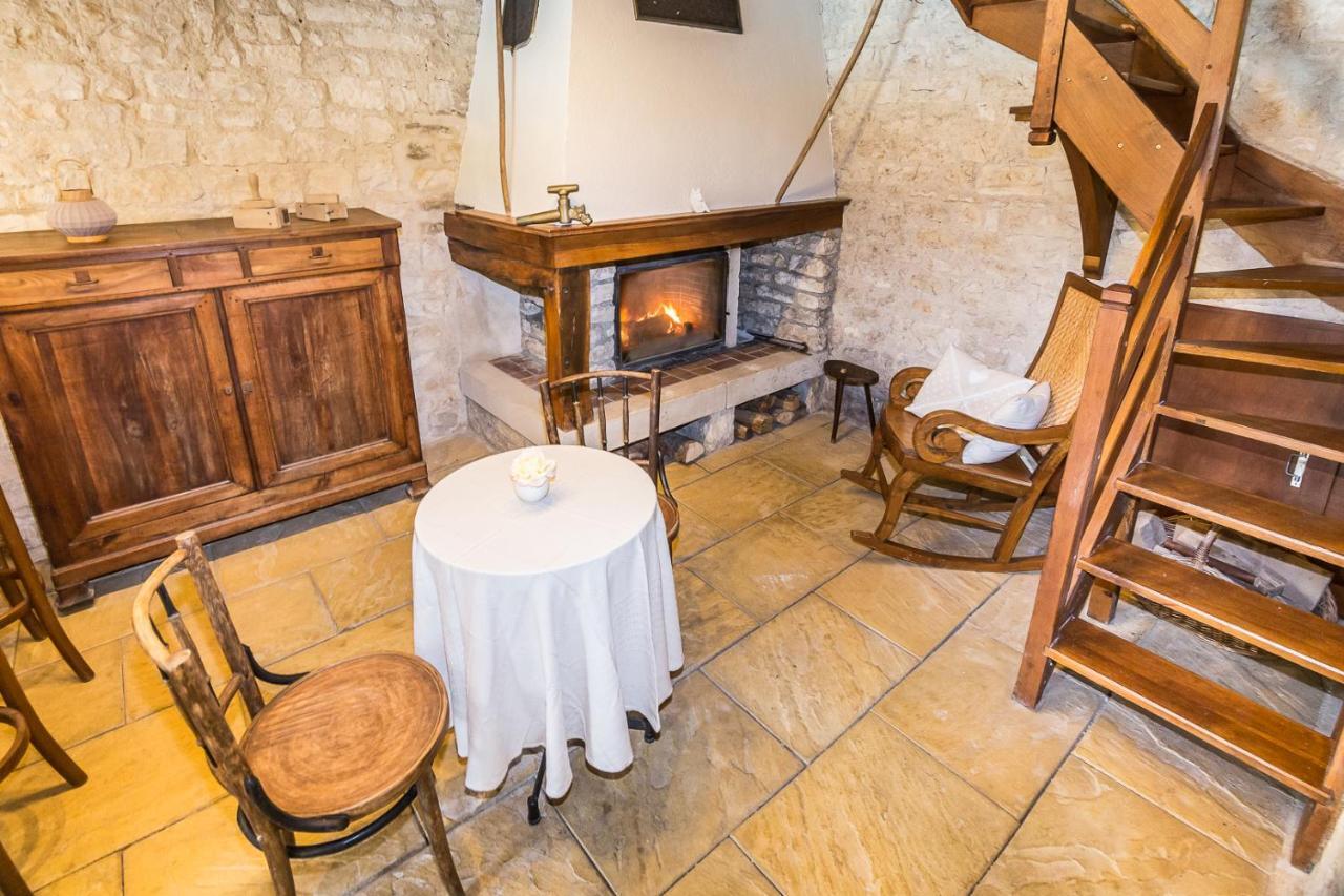 Entre Canal Et Vignes Bed & Breakfast Escolives-Sainte-Camille ภายนอก รูปภาพ