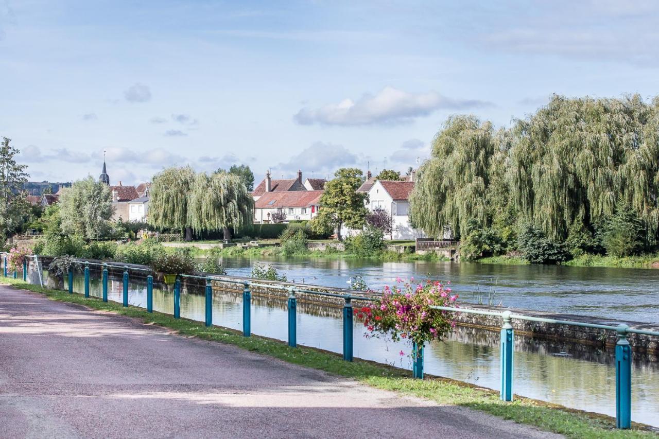 Entre Canal Et Vignes Bed & Breakfast Escolives-Sainte-Camille ภายนอก รูปภาพ