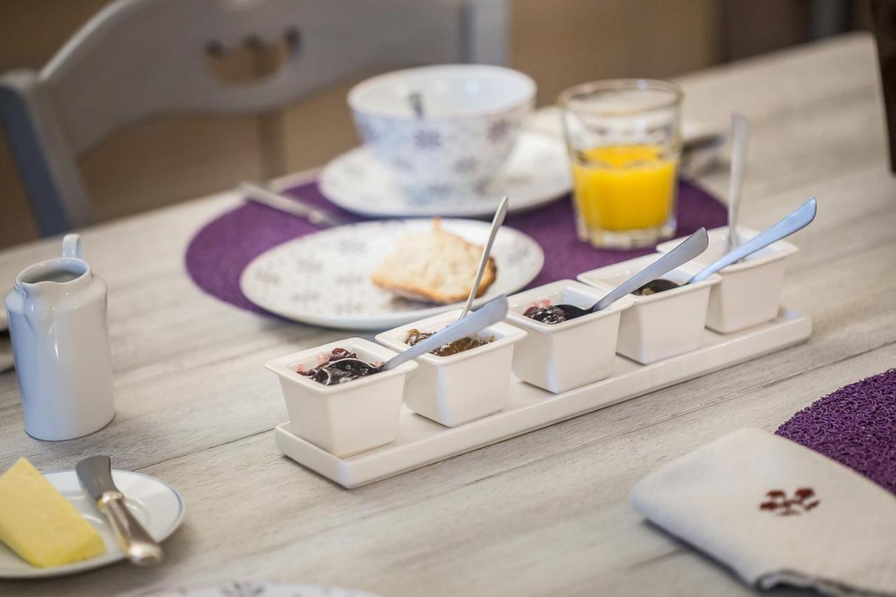 Entre Canal Et Vignes Bed & Breakfast Escolives-Sainte-Camille ภายนอก รูปภาพ