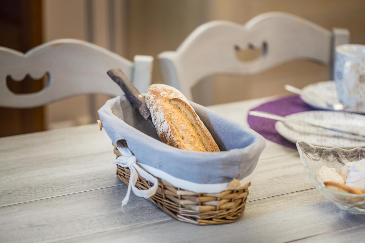Entre Canal Et Vignes Bed & Breakfast Escolives-Sainte-Camille ภายนอก รูปภาพ