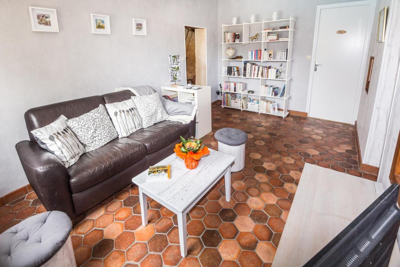 Entre Canal Et Vignes Bed & Breakfast Escolives-Sainte-Camille ภายนอก รูปภาพ