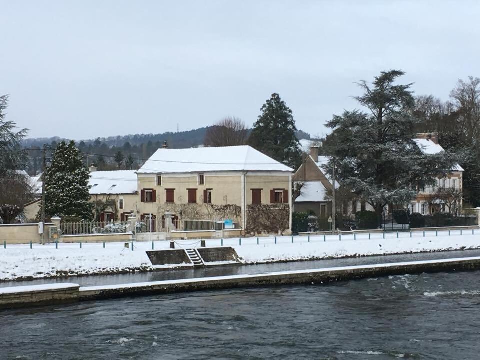 Entre Canal Et Vignes Bed & Breakfast Escolives-Sainte-Camille ภายนอก รูปภาพ